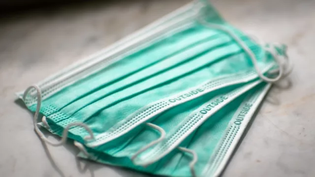 Deja de ser obligatorio el tapaboca en lugares cerrados en la Ciudad de Buenos Aires (¿para cuándo en Mendoza?)