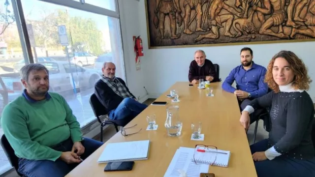 Juan Manzur: “Confiamos en que Agustín Rossi afianzará la profesionalización y el avance hacia una mayor transparencia de la Agencia de Inteligencia”