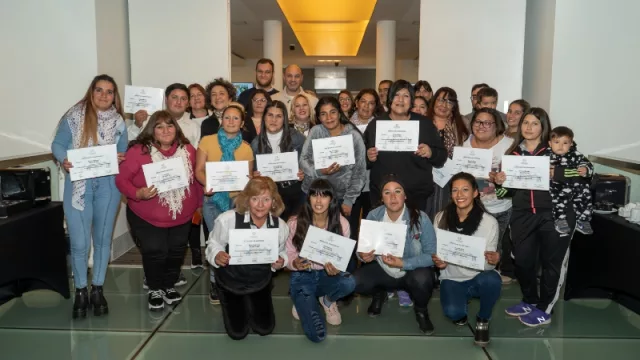 AHEGA capacitó a mujeres en situación de vulnerabilidad como ayudantes de cocina