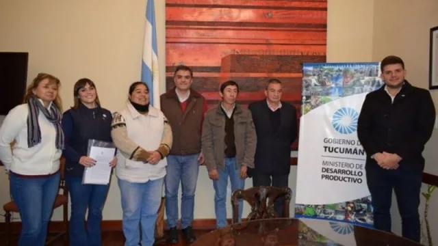 Mediante un convenio, productores caprinos de Tucumán recibieron fondos por $ 3 millones