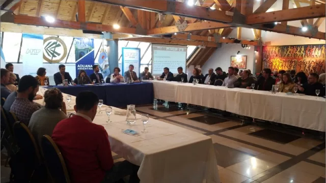 Bodegas de Argentina participó del Foro Aduanero Pyme