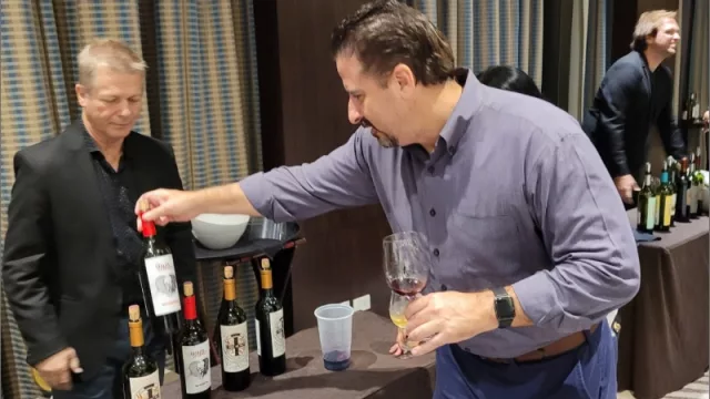 Diez bodegas mendocinas realizaron una visita comercial a Panamá