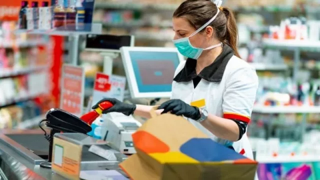 En Salta 18.000 empleados de comercio cobrarán con un aumento de casi el 60%