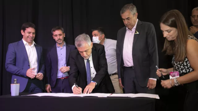 Nuevos convenios y distinciones para los embajadores de la Marca País 