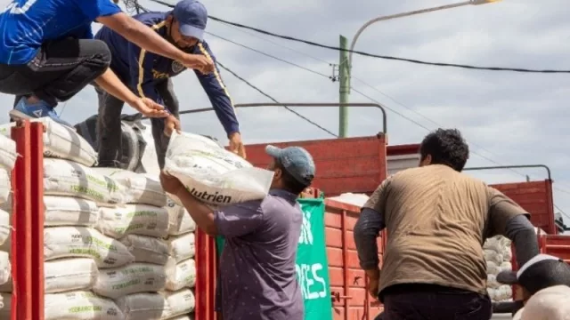 Maipú: entregaron insumos por $ 2.5 millones a pequeños productores (beneficiarios de la Asociación Los Álamos, de Fray Luis Beltrán)