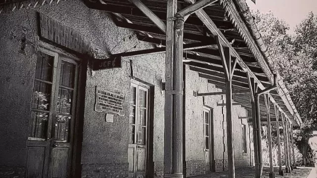 Recuperan la estación de trenes de Chacras de Coria ( puesta en valor de la historia ferroviaria) 
