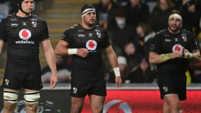 A fines del 2021, el mendocino pudo debutar en Wasps por la Premiership.