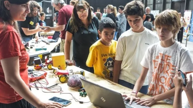 La Ciudad de Mendoza invita al encuentro de robótica “#YoEstoy”