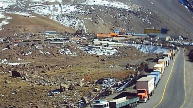 El transporte de cargas vuelve a marchar por las demoras en alta montaña