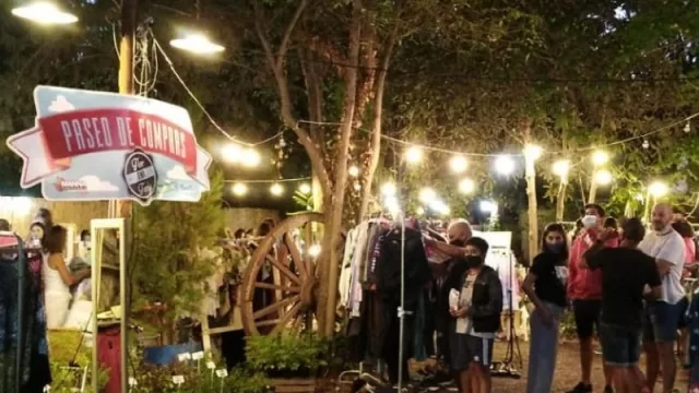 “Vivir Verano”, la nueva edición de Flor de Feria en Cervecería 23 Ríos