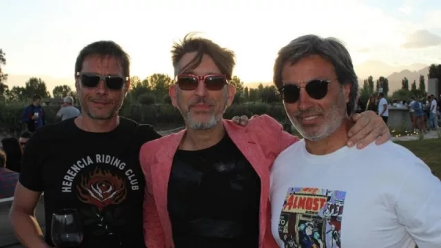 Wine Sunset by Durigutti Winemakers