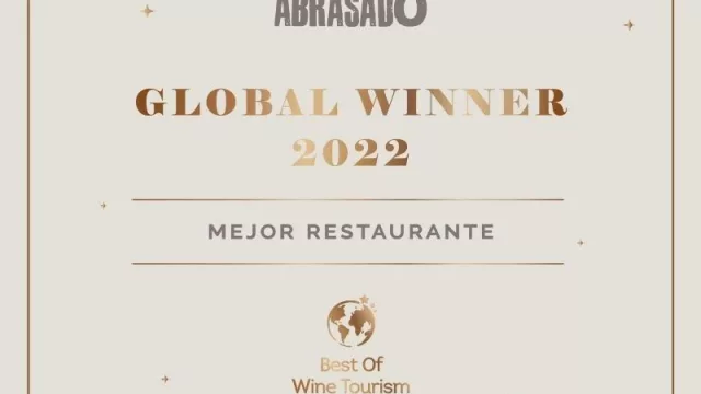 Abrasado, de Bodega Los Toneles, es el mejor restaurante del mundo del vino (según las Great Wine Capitals)