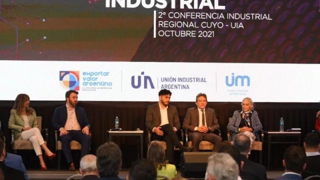 Con el aforo colmado y la voluntad de construir, se realizó el 5° Foro Industrial Mendoza