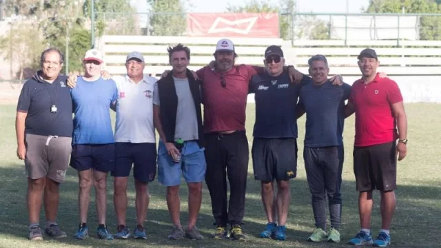 Parte del staff encabezado por Leandro Speroni como head coach.