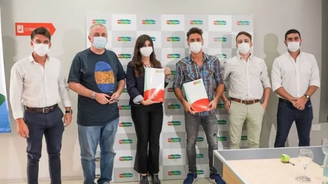 La app de delivery posadeña Degustando firmó un convenio con Silicon Misiones 