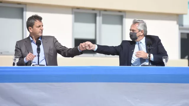 Massa: "Macri llama a la destitución del gobierno, nosotros convocamos a la oposición a una mesa de diálogo"