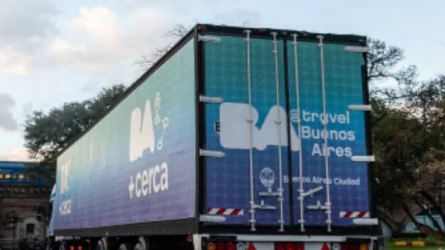 El camión de promoción turística de la ciudad de Buenos Aires llega a Mendoza