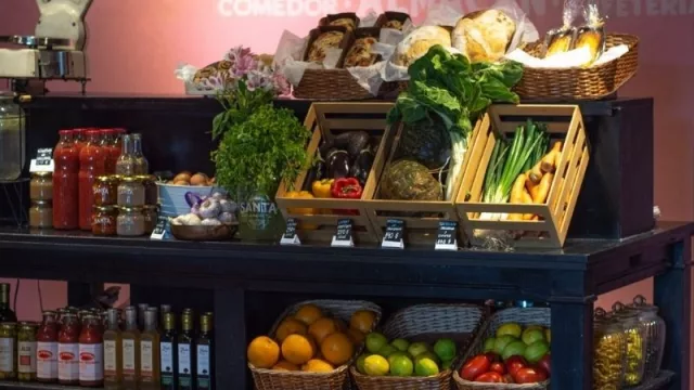 Feria de vinos rosados en Santa almacén (a cargo de la sommelier Maria Eugenia Loria)