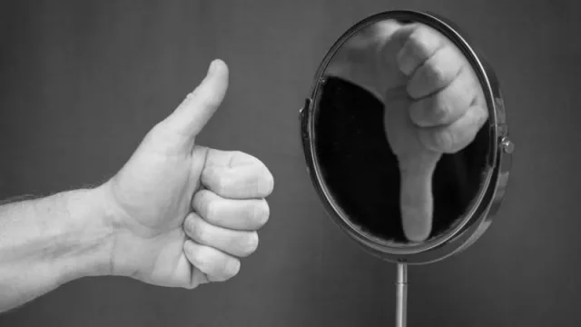 ¿Puede una mala persona ser buena profesional? (el viejo dilema: lo es que y lo que debe ser)