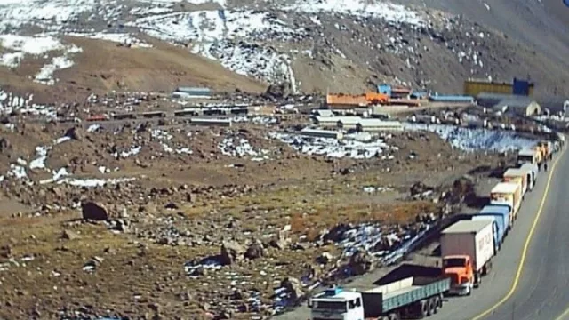 Temporada invernal: el sector transportista espera mejoras en el Paso Cristo Redentor