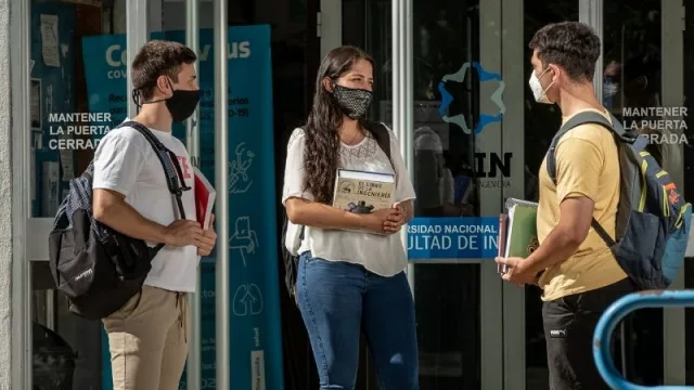 11 estudiantes de la Universidad Nacional del Comahue se suman a los becarios de PAE
