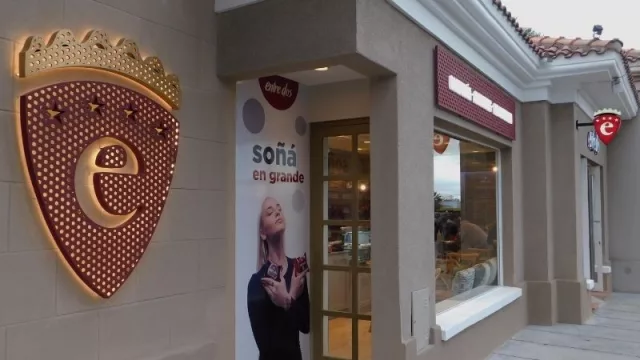 Entre Dos abrió nueva Tienda Café en la zona bancaria de Palmares