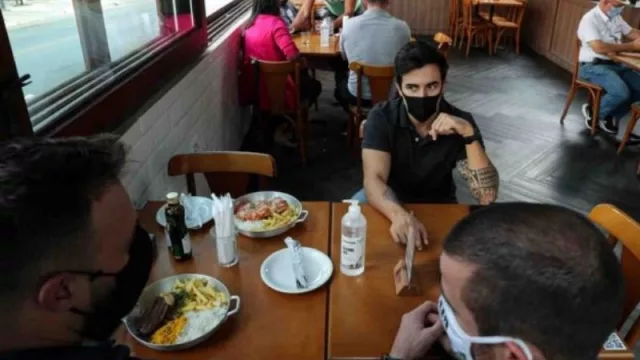 Neuquén cierra casinos y la gastronomía solo funciona hasta medianoche