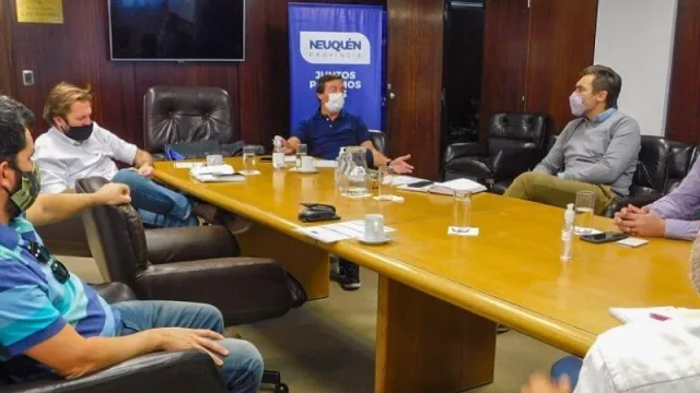 Consorcio de empresas “Sienergia” planean operar sobre campos maduros en la provincia 