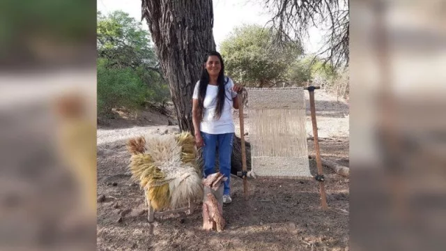 Tejedoras de El Impenetrable y Rewilding desarrollan piezas inspiradas en el monte 