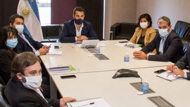 Mendoza y las provincias petroleras acordaron en pedir manejo federal para las políticas hidrocarburíferas