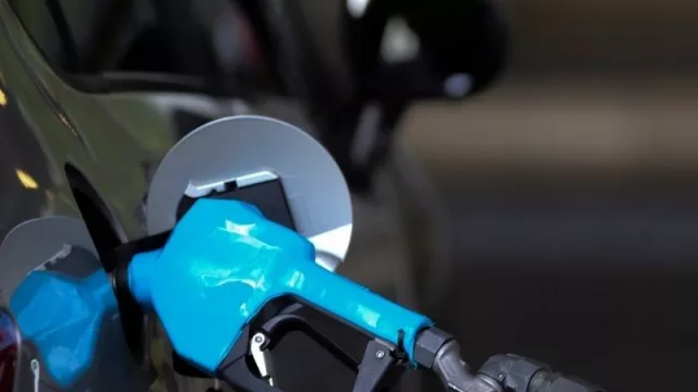 Se perfila otro aumento de combustibles para este fin de semana, por suba de impuestos y petróleo