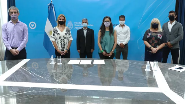 Hablando se entiende la gente: pizzerías, heladerías y franquicias acuerdan un tope de comisiones con Pedidos Ya!