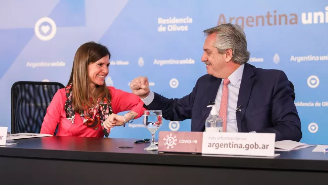 El Gobierno evalúa otorgar un bono para cubrir la pérdida de los jubilados frente a la inflación