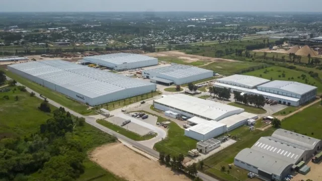 Frigorífico Modelo invierte para llegar a guardar 36.000 pallets en cámaras de congelados