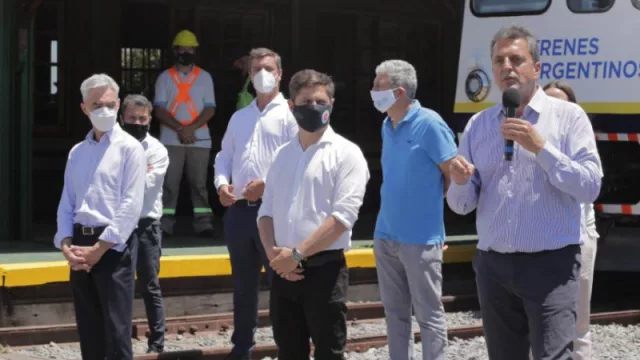 Massa y Meoni participan de la prueba de tren que une General Guido con Divisadero de Pinamar