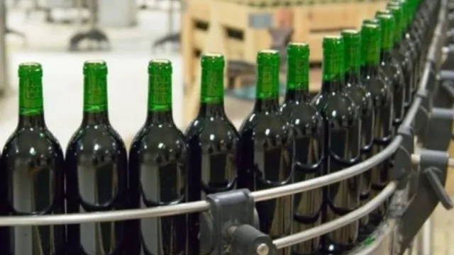 Convenio entre el INV y Mendoza Fiduciaria para el control al Banco de Vinos