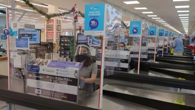 Los hipermercados incorporan Mercado Pago para poder cancelar las compras: así opera Carrefour en Mendoza y en el país (con código QR)