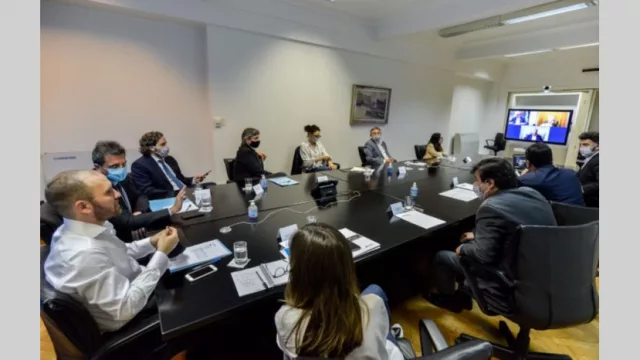 Mixta, por salarios y recaudación, pero no por inflación: las claves de la fórmula jubilatoria del Gobierno