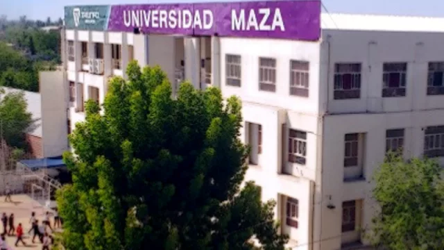Ideal para estudiantes: comienza la experiencia universitaria con la Universidad Maza