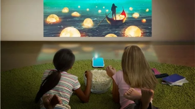 Llega a UY un nuevo proyector LED compacto y ultra portátil (el M1 Mini de ViewSonic)