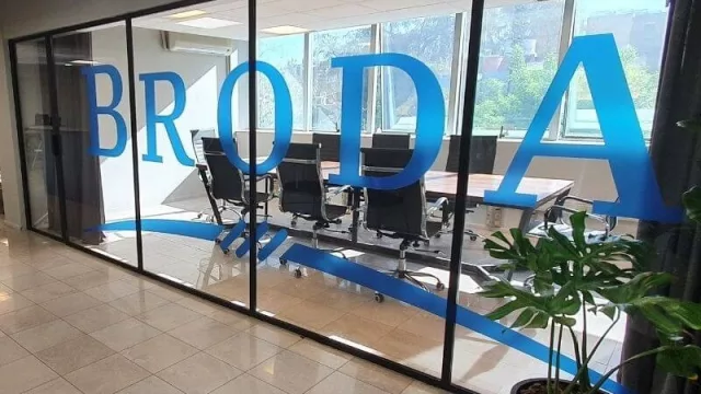 Una buena noticia entre tantos cierres de negocios: Familia Barbera a través del grupo Broda lanza desde hoy una nueva financiera (asociada con Criteria Buenos Aires)