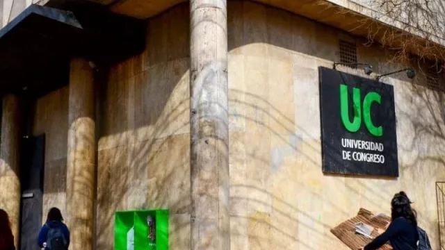 Universidad de Congreso: el desafío de convertir la presencialidad en clases virtuales para cientos de alumnos y el logro de sus egresados en tiempos de pandemia