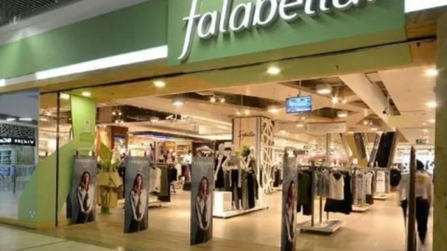 Falabella empieza su retirada de la Argentina: ya cerraron varias tiendas y en Mendoza abrieron el retiro voluntario para empleados