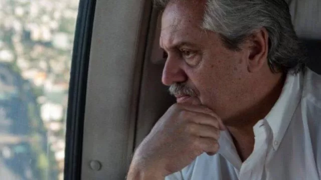 El presidente Alberto Fernández aterriza en Mendoza con una inversión en insumos para combatir el COVID-19 por $ 2.033.293.810
