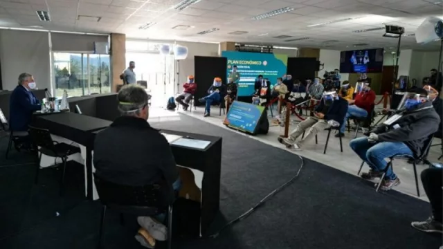 Cauchari, cannabis medicinal, litio, turismo y obra pública: el plan postpandemia