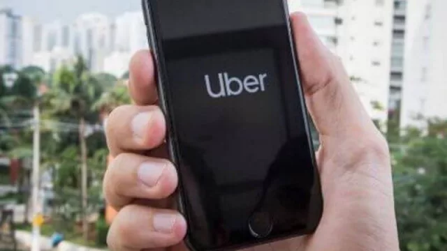 Conductores de Uber Mendoza saldrán hoy a la mañana a la calle en reclamo de un aumento de tarifas