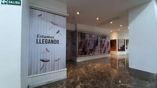 Instalaciones de la Barraca Mall