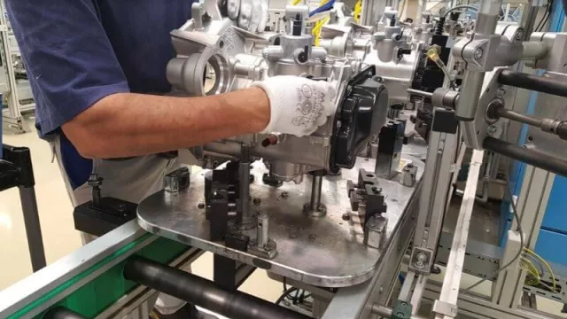 700 empleados ya cumplen tareas diarias en la planta Córdoba de Volkswagen 