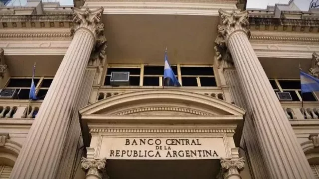 Empujarán a los bancos a que compren bonos del Tesoro con incentivos de encajes y tasas