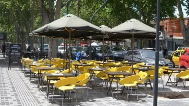 Los comercios minoristas de Ciudad ya cuentan con un espacio para promocionarse en formato digital: “Comprá en la Ciudad”